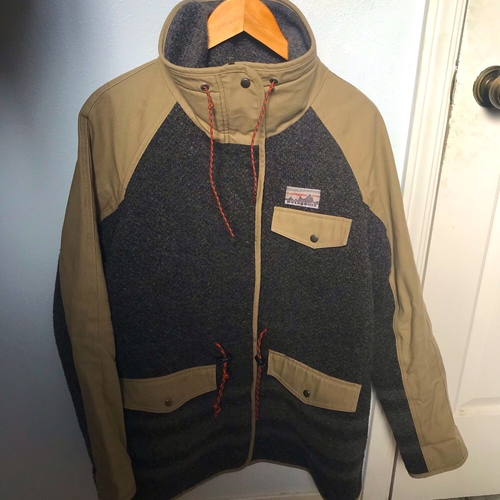 Patagonia reclaimed wool parka - Picture 3 of 10